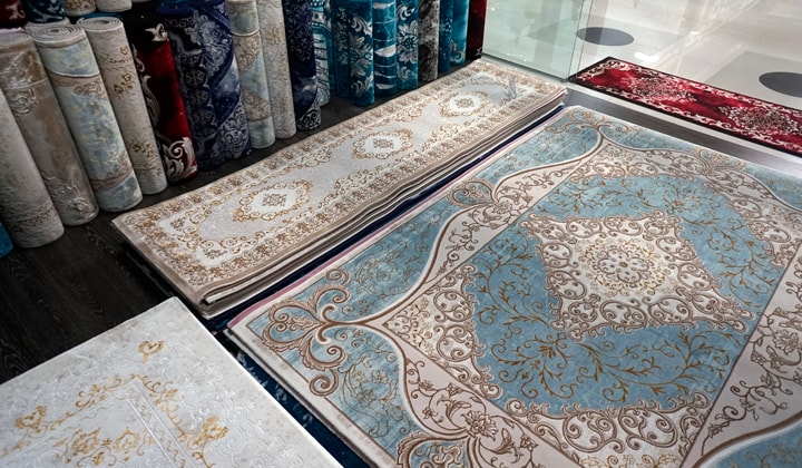 Turkish Area Rugs, Silks showroom at Improve Mall