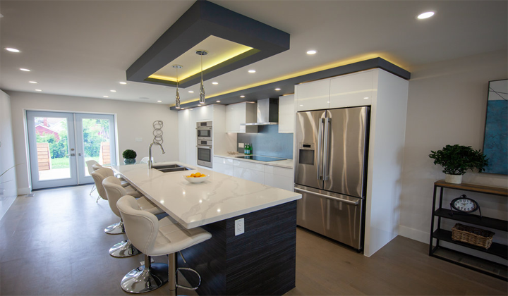 Modern High Gloss White Kitchen Cabinets by Lanxin, Vaughan