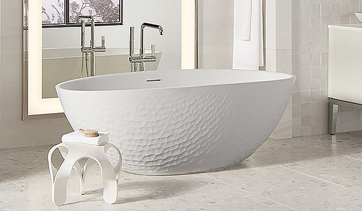 Unique shape free standing bath tub